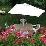 Aux Chants Des Oiseaux Holiday home