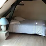 Aux Chants Des Oiseaux Holiday home *